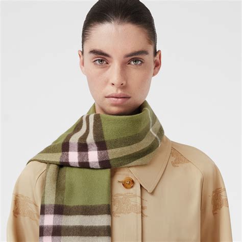 burberry scarf who wearing|authentic burberry scarf sale.